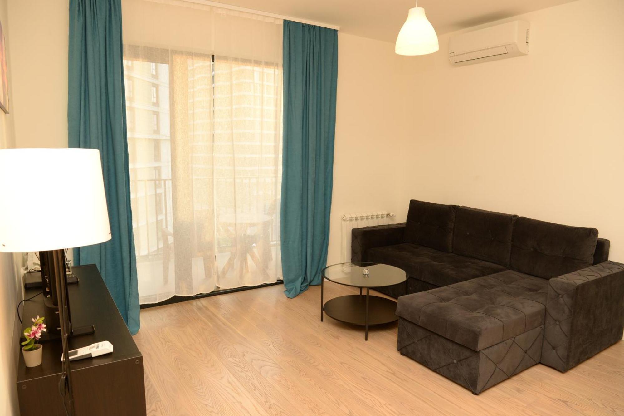 Apartman Irma Sajmiste Экстерьер фото
